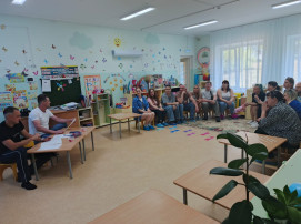 👪В нашем детском саду во второй младшей группе «Капелька» прошло родительское собрание в нетрадиционной форме: "Семейный КВН". 👪В нашем детском саду во второй младшей группе «Капелька» прошло родительское собрание в нетрадиционной форме: "Семейный КВН".